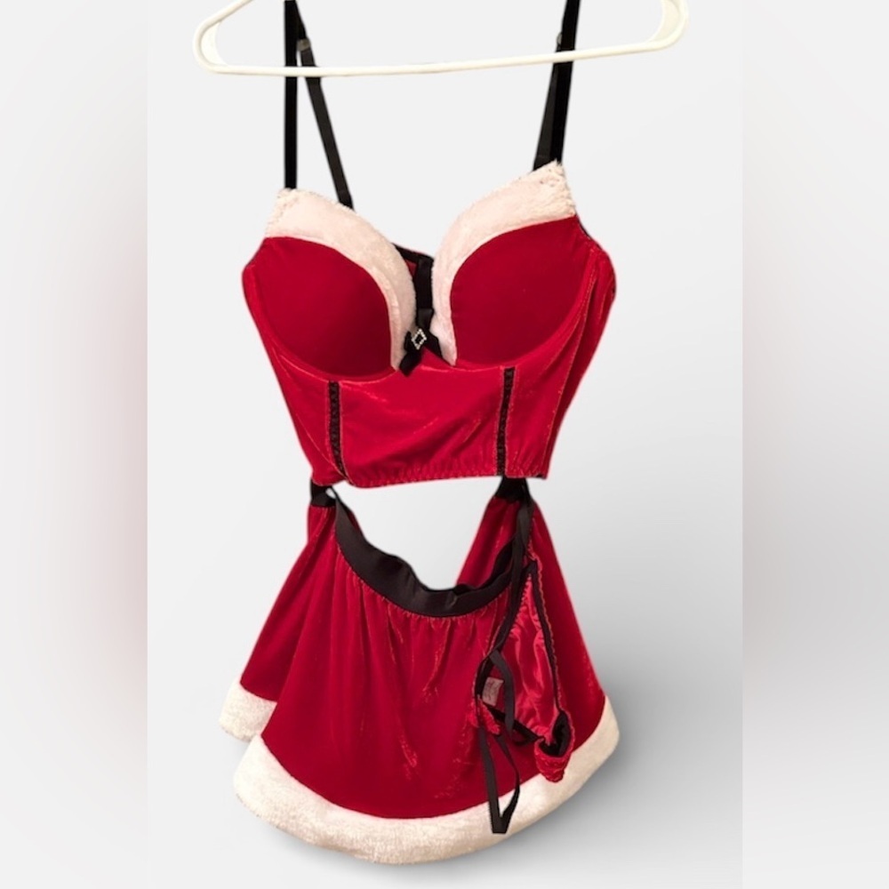 Seductive Wear By Cinema Etoile 3 Piece Santa Set Size Large NWT